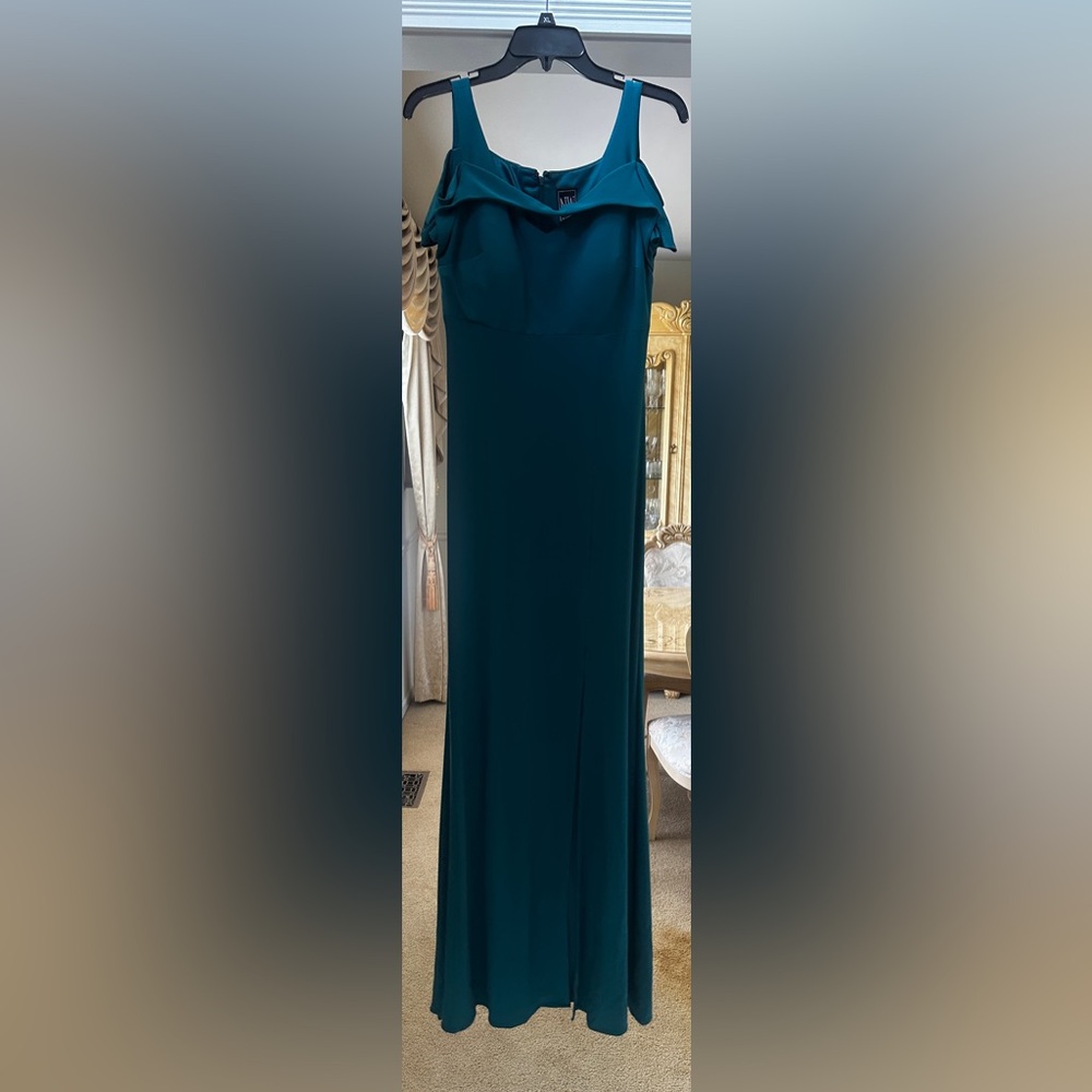 Elegant Teal Maxi Dress